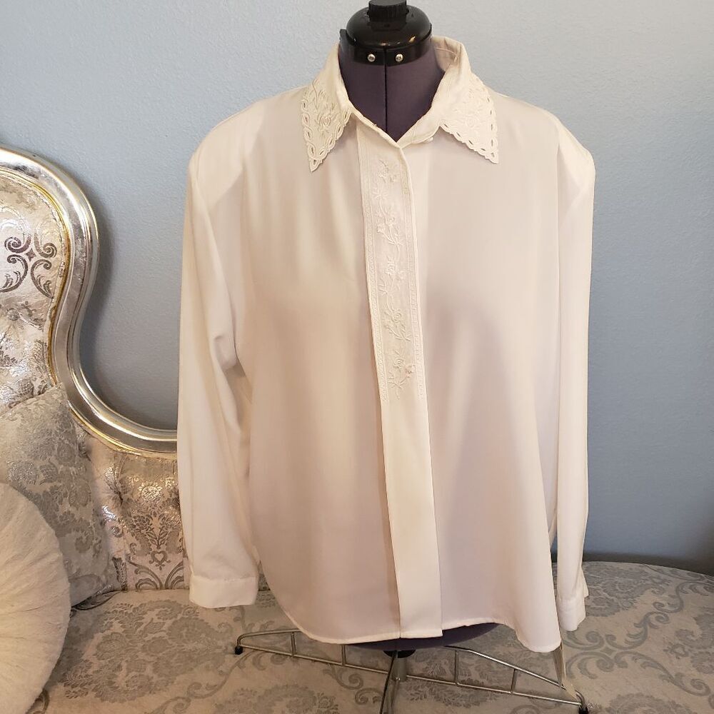 Claudia Richard Woman's Plus Size Vintage Long Sleeve Blouse